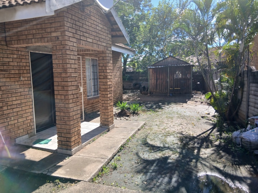 2 Bedroom Property for Sale in Oos Einde North West
